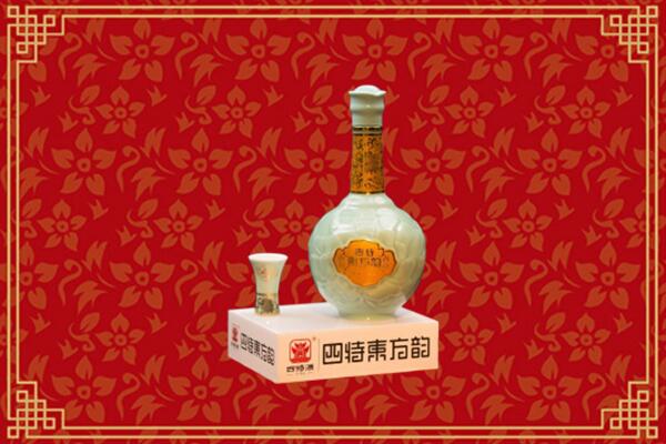 二连浩特市回收四特酒